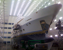 spray booth with yacht